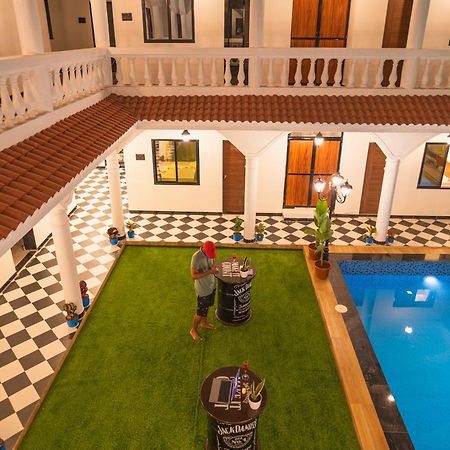 Sapphire Mansion Hotel Alibág Kültér fotó
