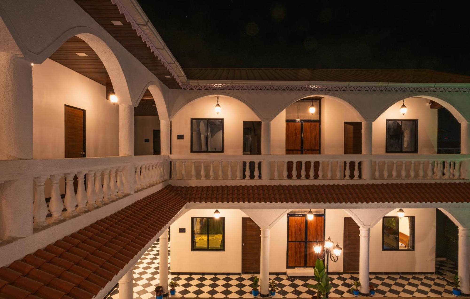 Sapphire Mansion Hotel Alibág Kültér fotó