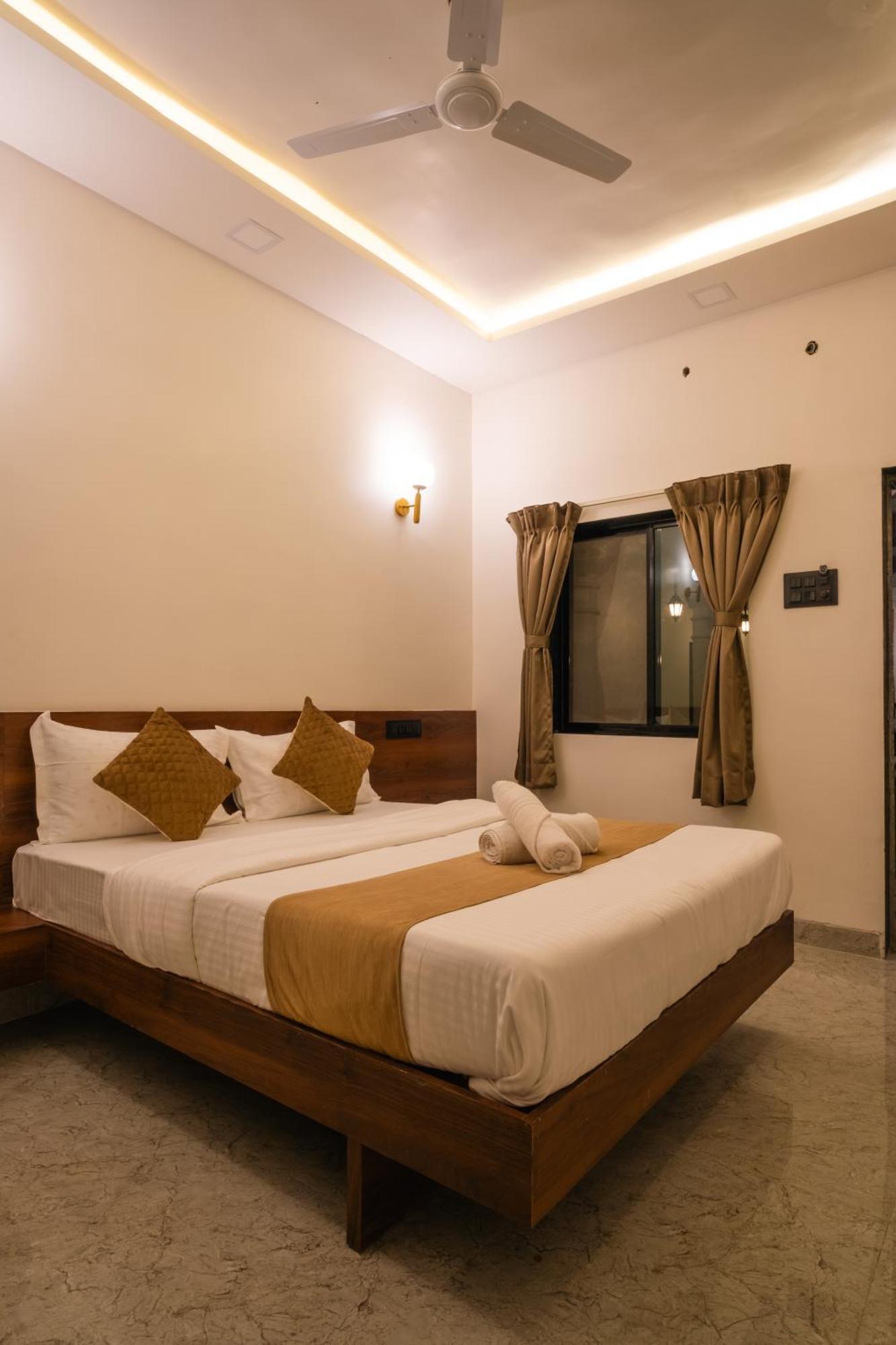 Sapphire Mansion Hotel Alibág Kültér fotó