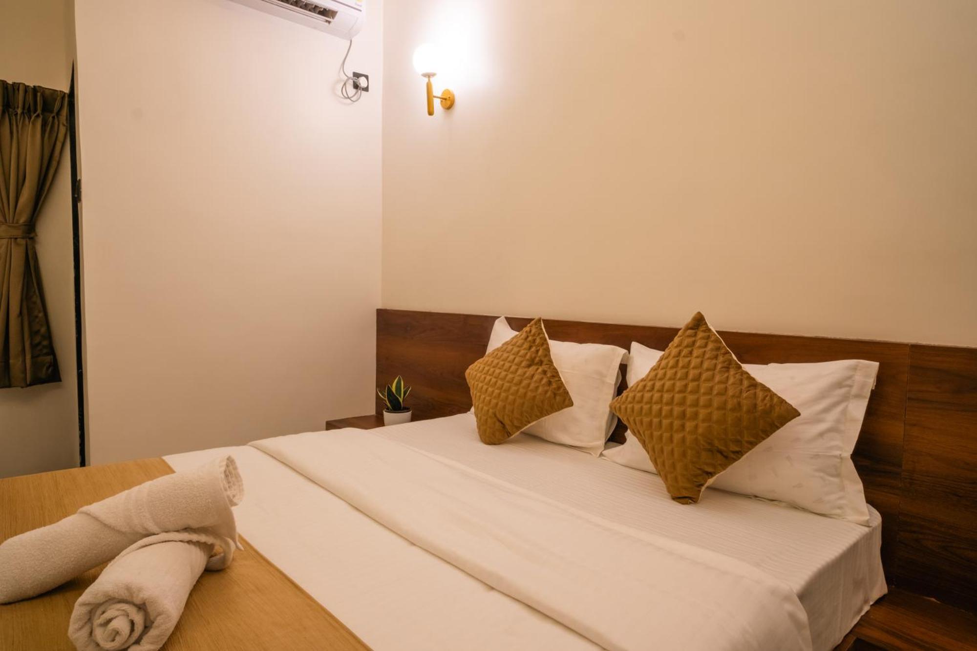 Sapphire Mansion Hotel Alibág Kültér fotó